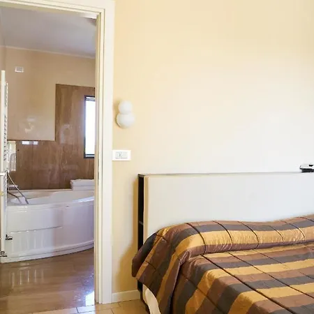 La Pineta Aparthotel 4*