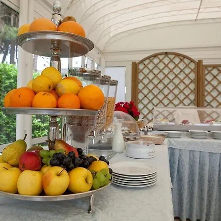 Ξενοδοχείο με διαμερίσματα La Pineta Τζεσόλο Λίντο