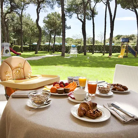 Ξενοδοχείο με διαμερίσματα La Pineta Τζεσόλο Λίντο