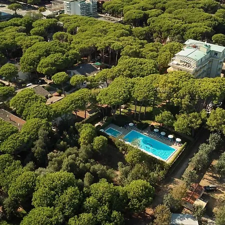 La Pineta 4* Лидо-ди-Езоло