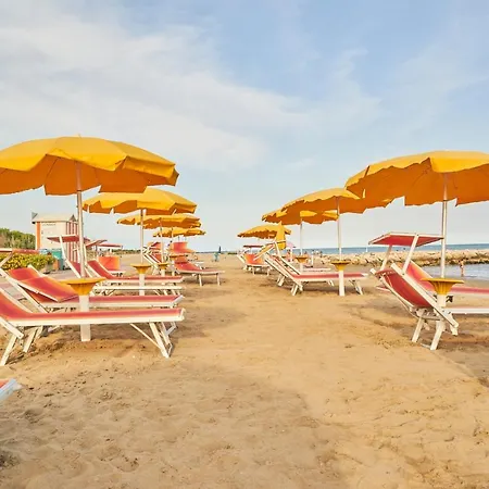 La Pineta 4* Лидо-ди-Езоло